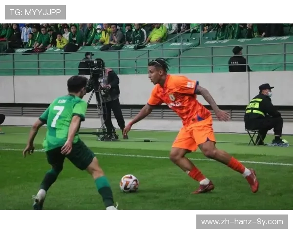 山东泰山迎战北京国安激战一触即发 双方誓争顶级联赛荣耀