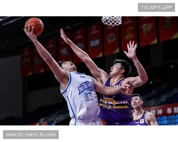 CBA复赛同曦对战辽宁队精彩对决引发球迷热议与期待