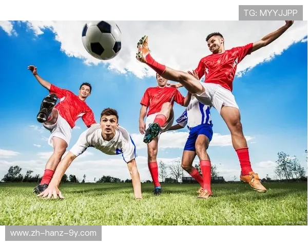 女王巡游者与维拉的激烈对决展现足球魅力与团队精神