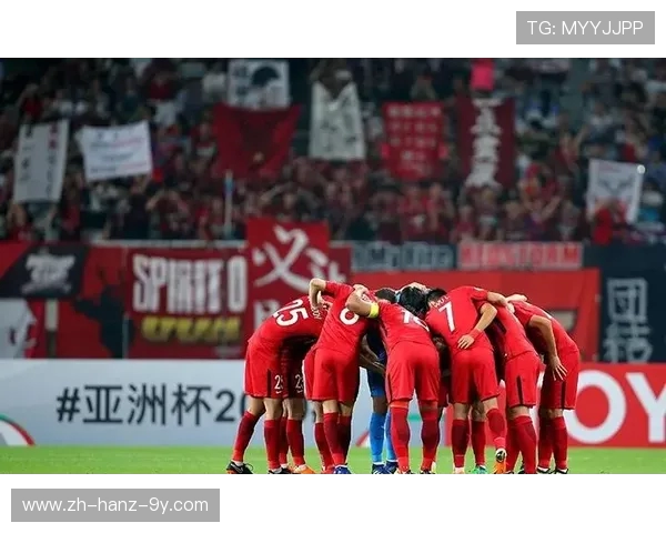 恒大与上港激战加时赛争夺冠军荣耀的巅峰对决 恒大与上港激战加时赛争夺冠军荣耀的巅峰对决